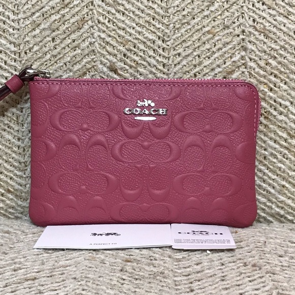 πCoach Leather βCβ Design Wristletπ - Picture 1 of 8